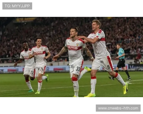 昂达夫梅开二度，助斯图加特逆转奥格斯堡