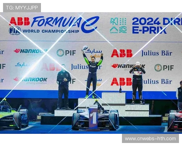 比赛最后时刻,车队提醒诺里斯放轻松稳妥带回季军