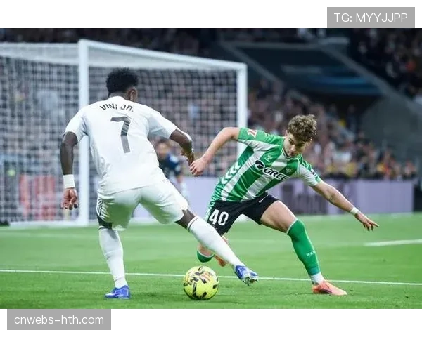 皇马5-1贝蒂斯细节:三次射门即完成帽子戏法效率惊人